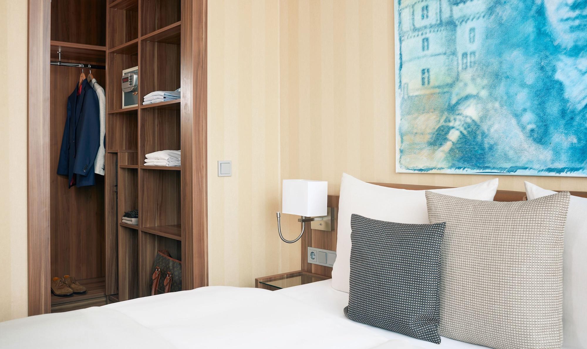 Living Hotel Duesseldorf Bagian luar foto