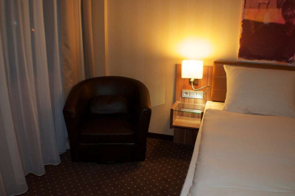 Living Hotel Duesseldorf Bagian luar foto